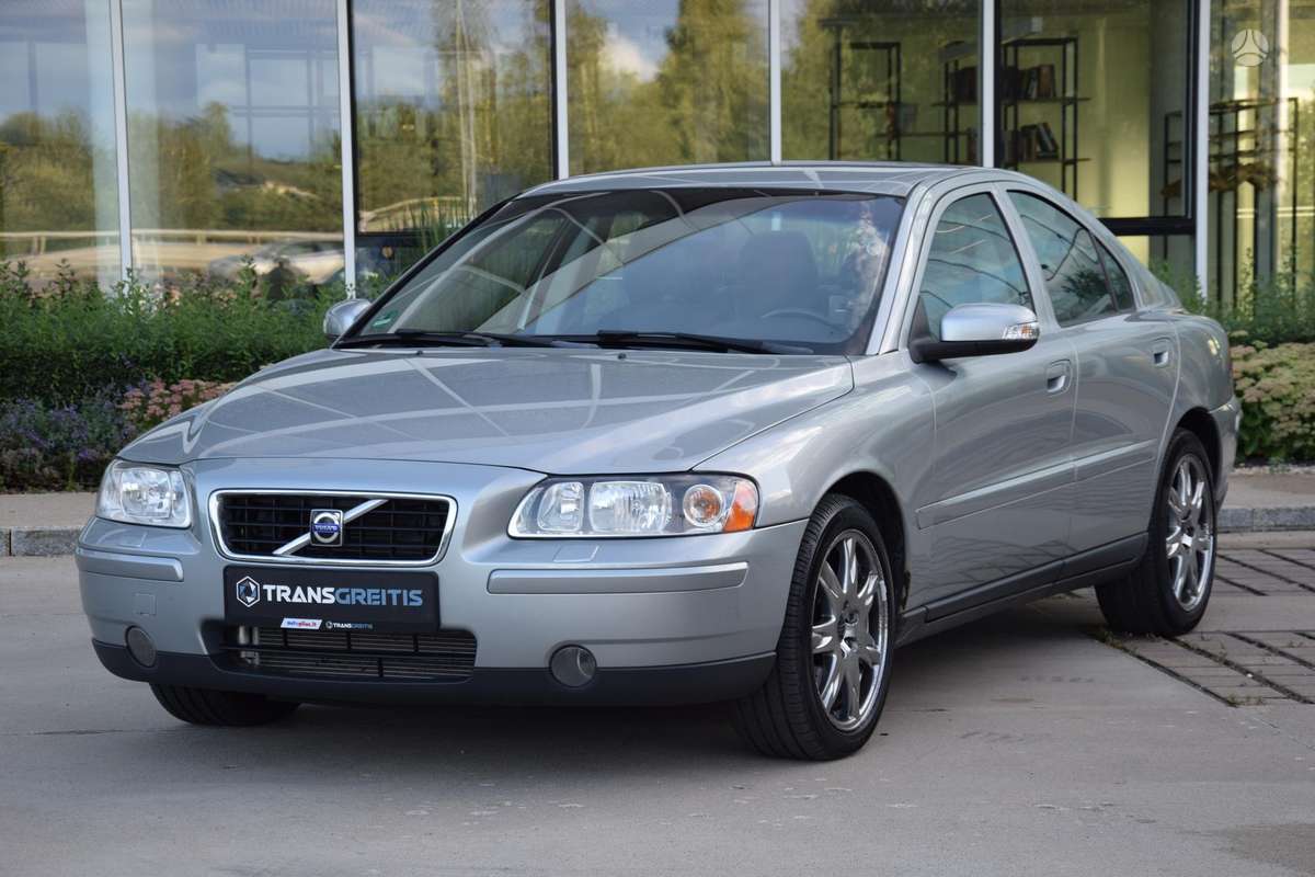 Volvo S60, 2.4 l., Седан