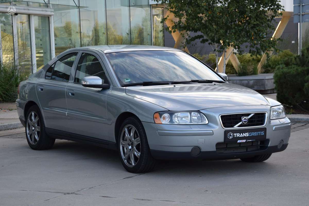 Volvo S60, 2.4 l., Седан