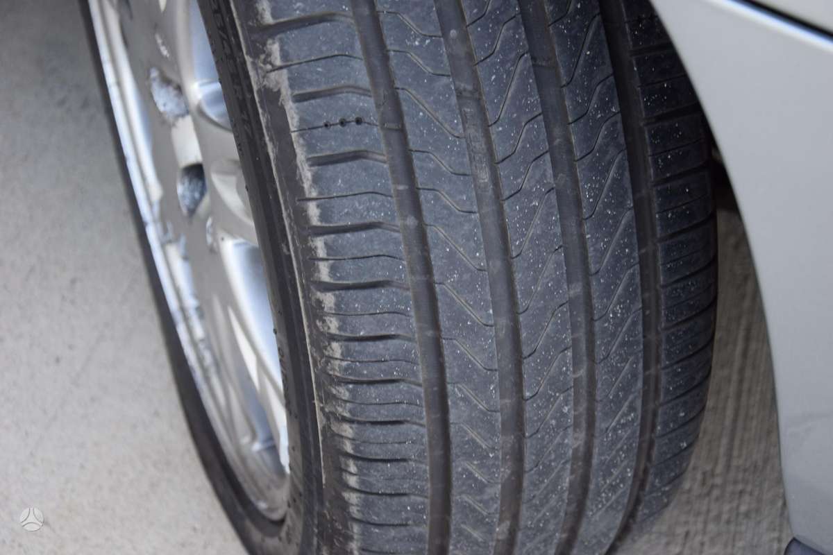 Volvo S60, 2.4 l., Седан