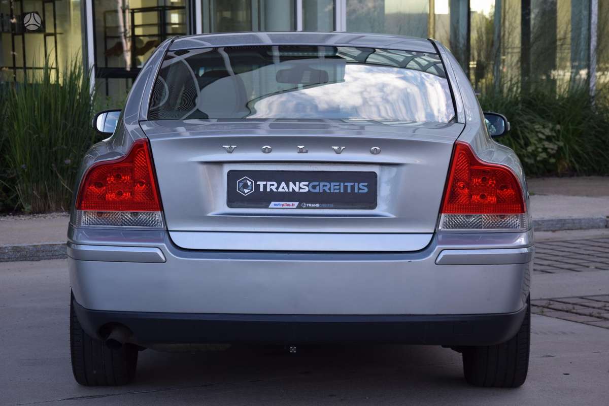 Volvo S60, 2.4 l., Седан