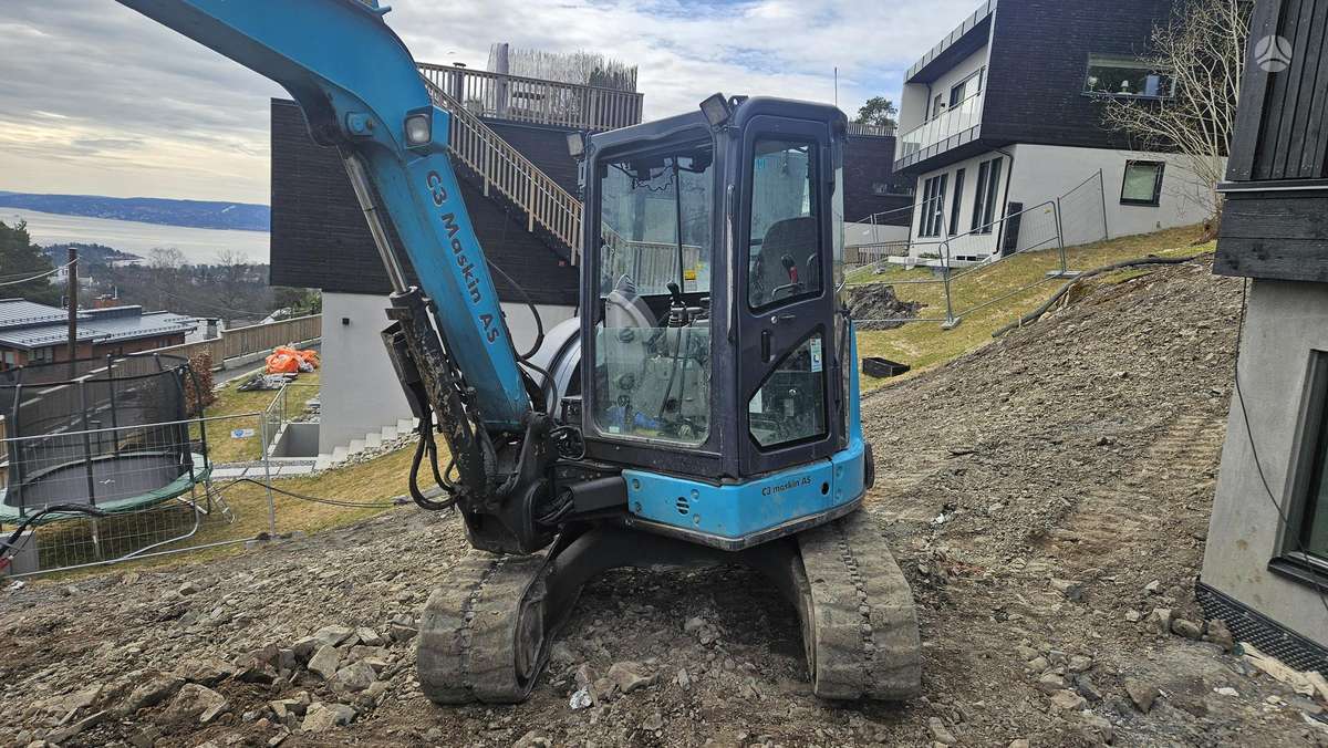 Airmann Ax55u, excavator
