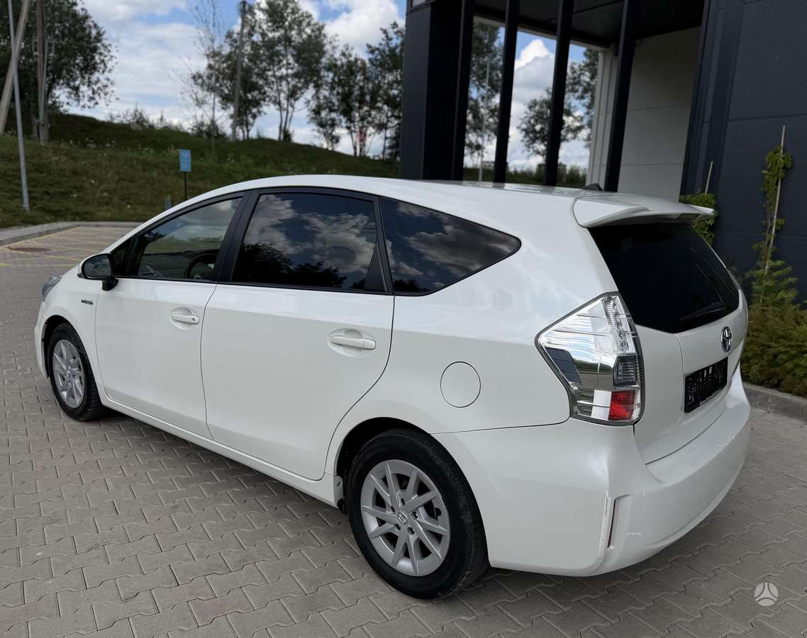 Toyota Prius+ - 6