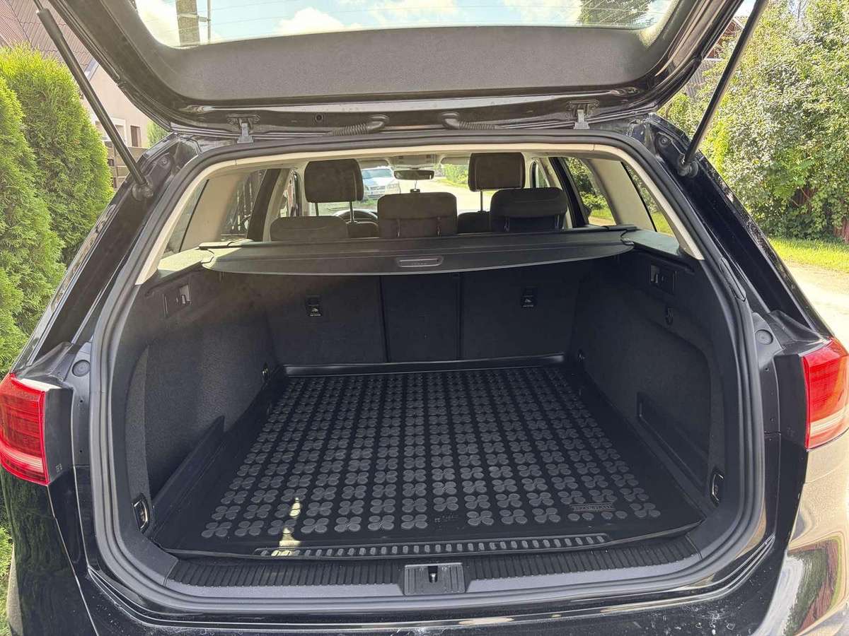Volkswagen Passat, 2.0 l., Универсал