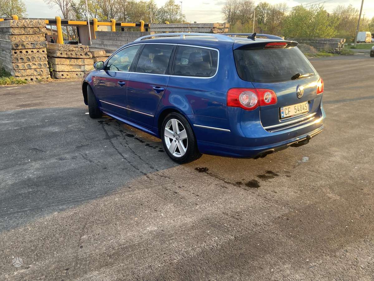 Volkswagen Passat - 4