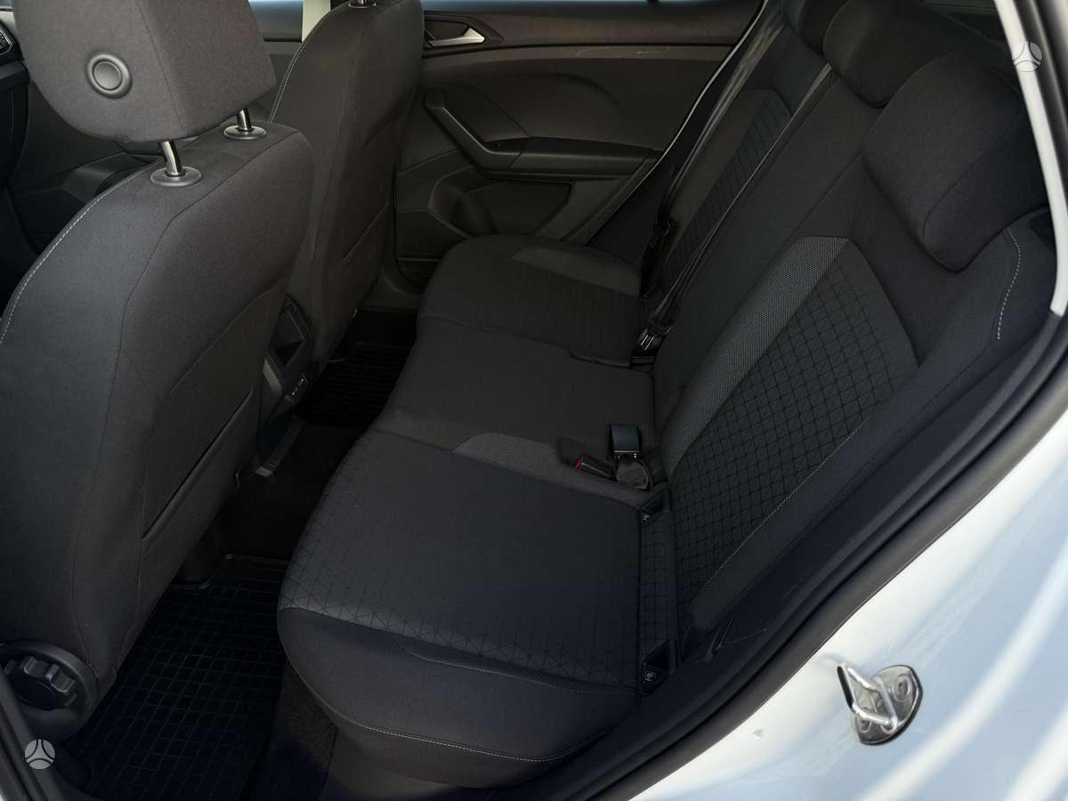 Volkswagen T-Cross - 11