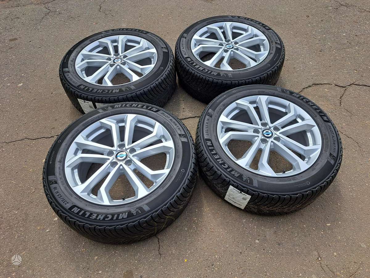 Volvo XC40, light alloy, R18