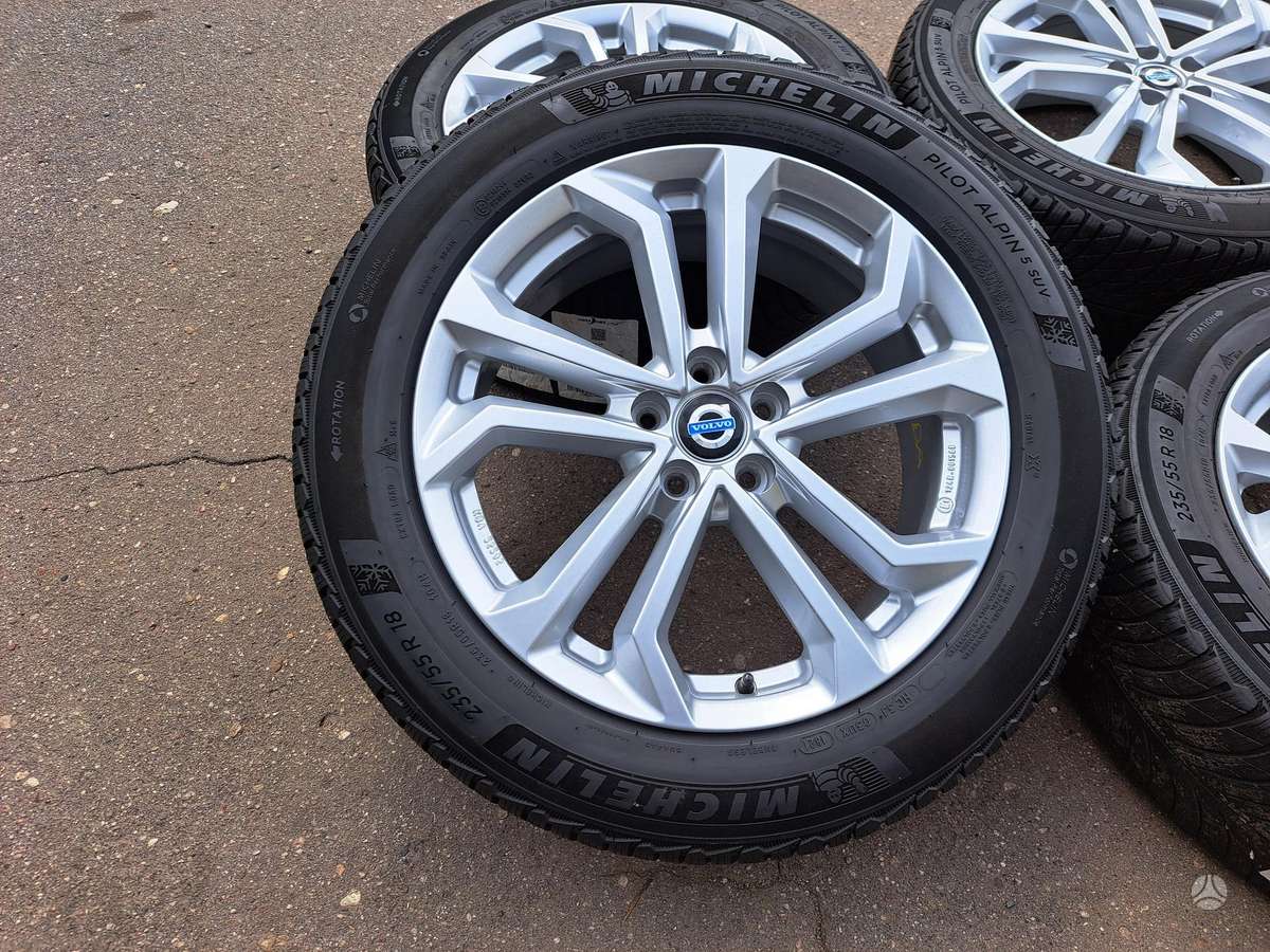 Volvo XC40, light alloy, R18