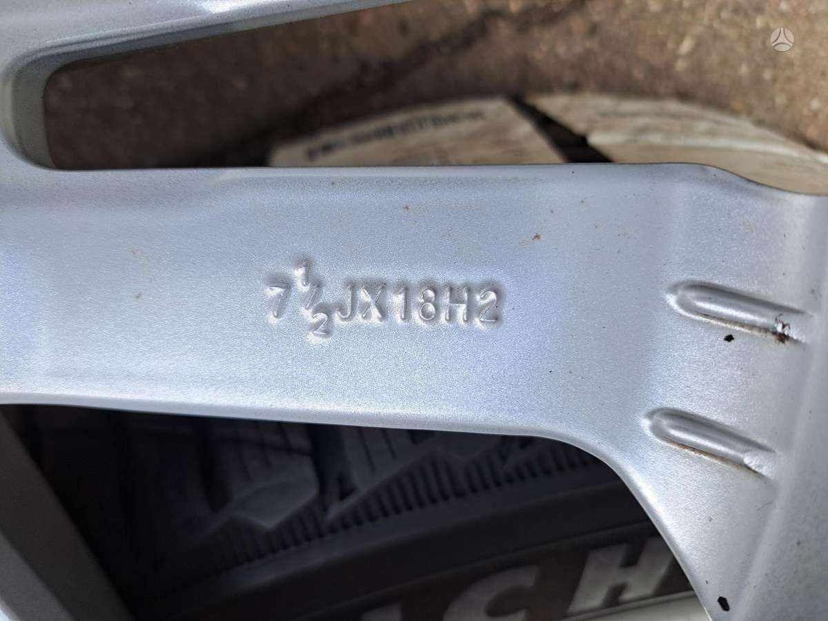 Volvo XC40, light alloy, R18