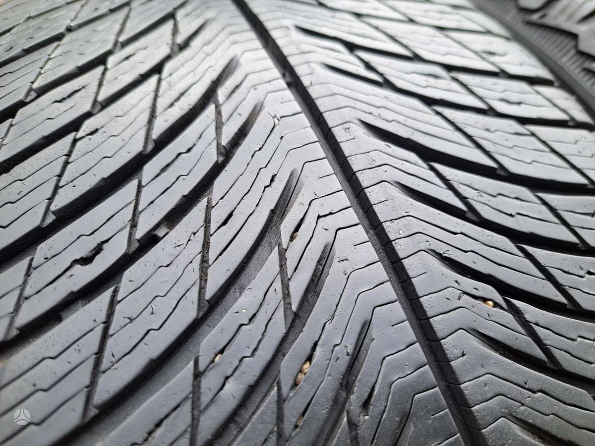 Volvo XC40, light alloy, R18