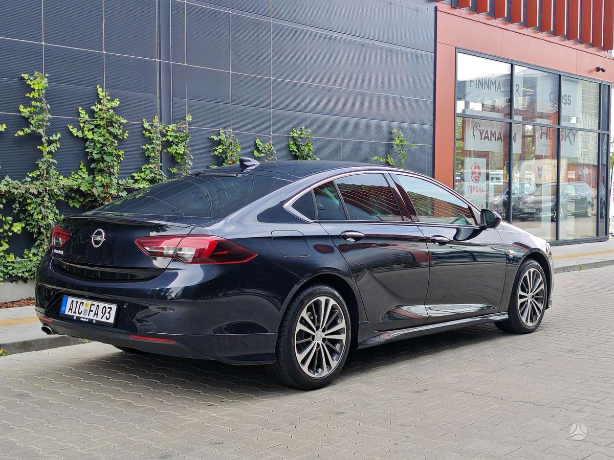 Opel Insignia, 2.0 l., hatchback