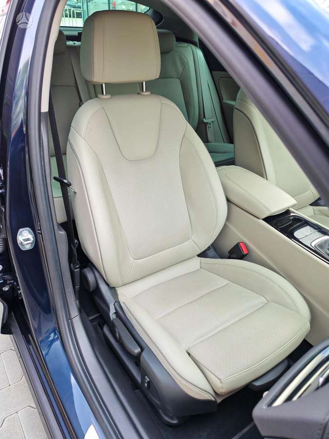 Opel Insignia, 2.0 l., Хэтчбек