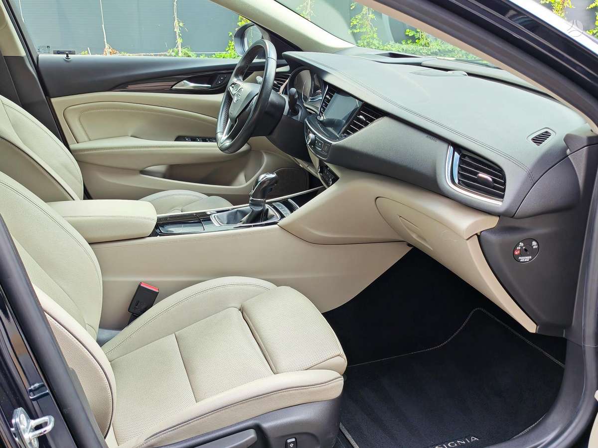 Opel Insignia, 2.0 l., Хэтчбек