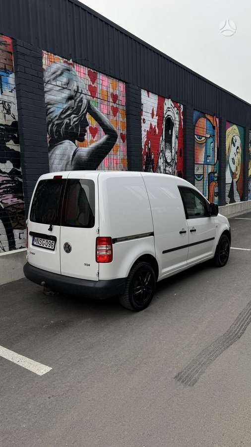 Volkswagen Caddy - 10