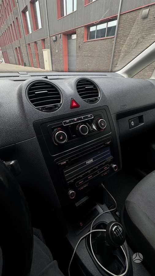 Volkswagen Caddy - 12