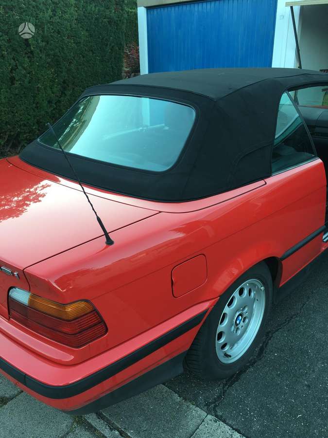 BMW 318, Кабриолет