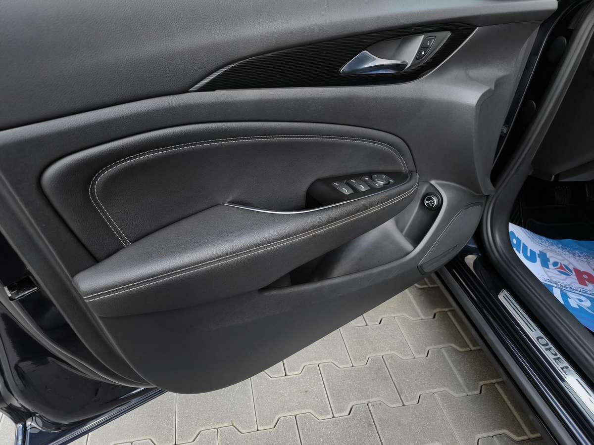 Opel Insignia, 2.0 l., Универсал