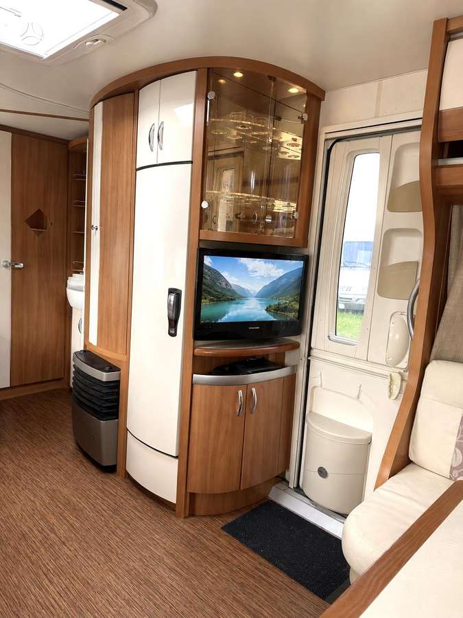 Hobby VIP 560 Excellent, кемперы