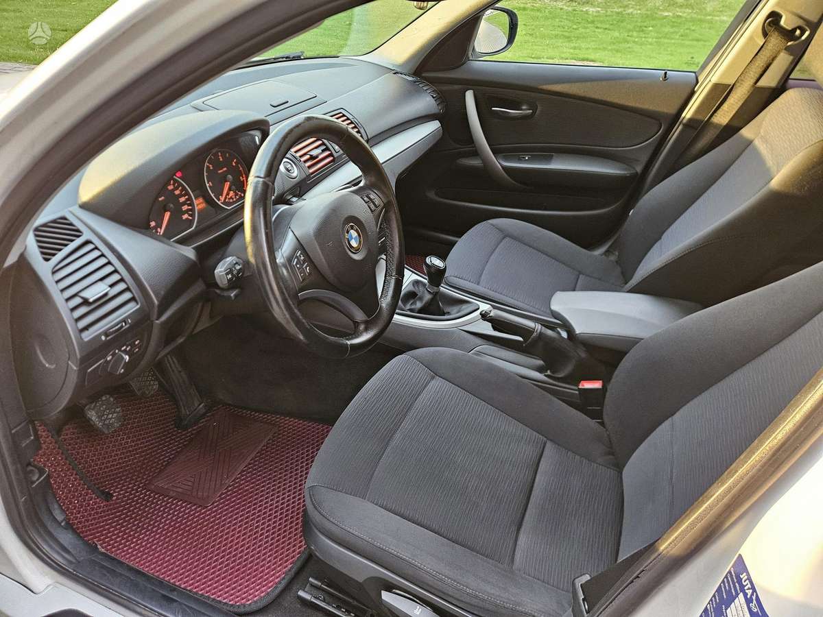 BMW 118, 2.0 l., Хэтчбек