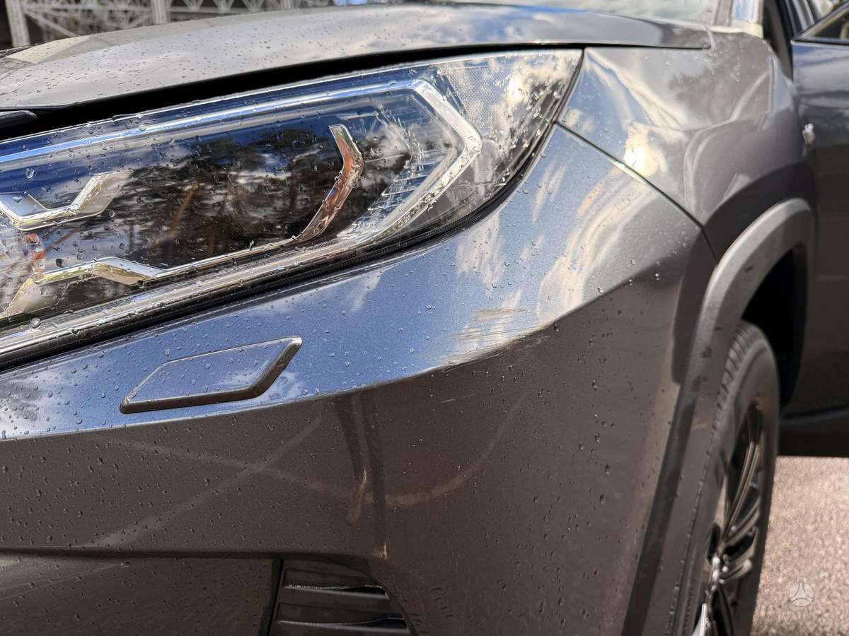 Toyota RAV4 - 9