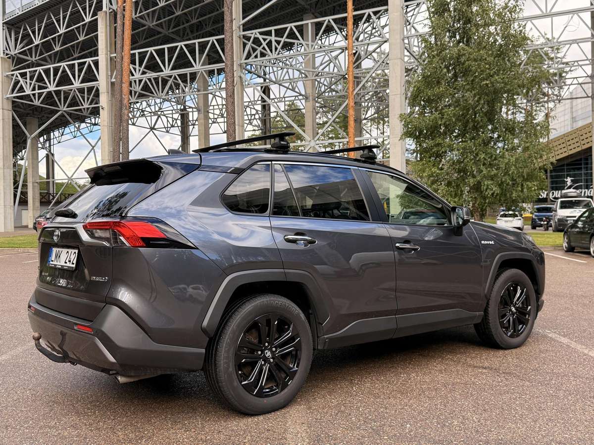 Toyota RAV4 - 5