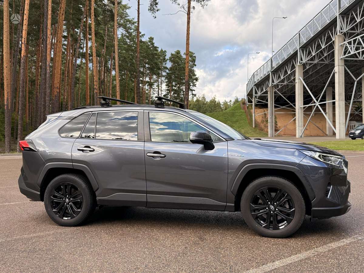 Toyota RAV4 - 4