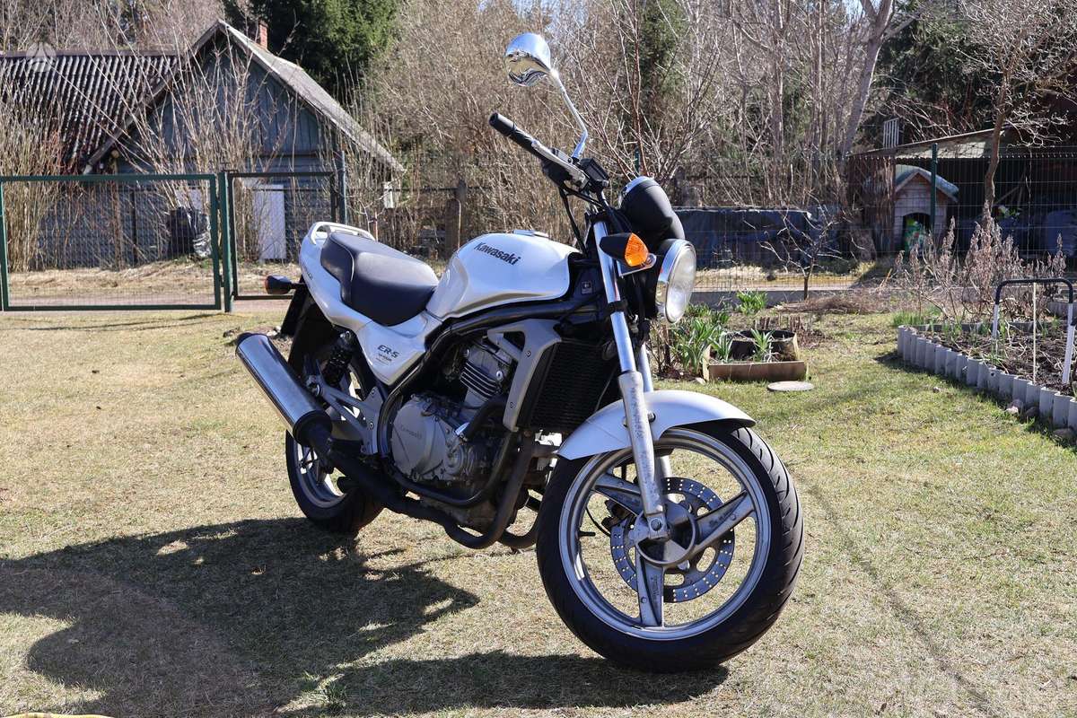 Kawasaki ER 498cc, street / classic