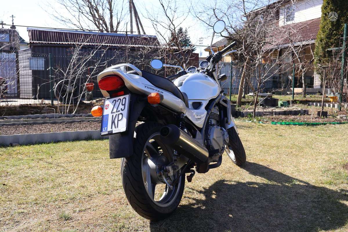 Kawasaki ER 498cc, street / classic