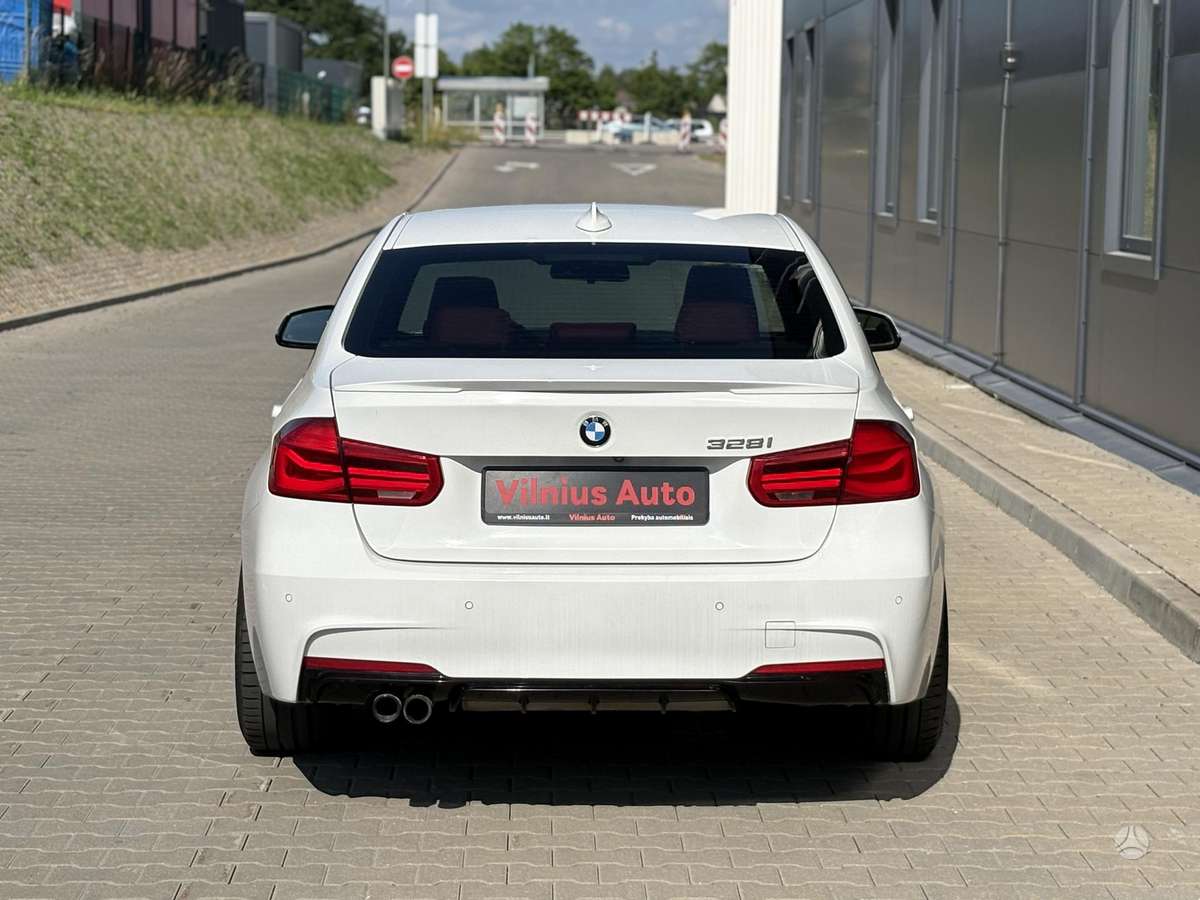 BMW 328, 2.0 l., Седан