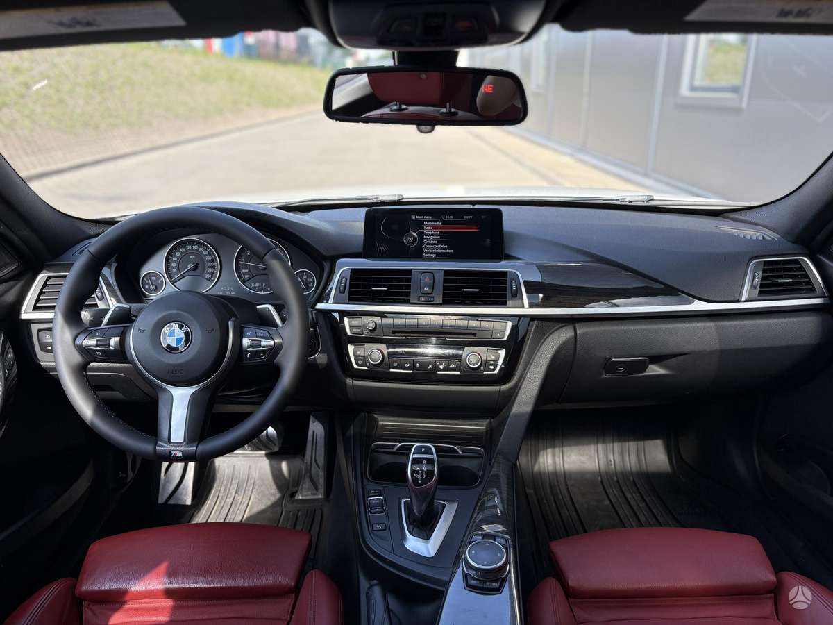 BMW 328, 2.0 l., Седан