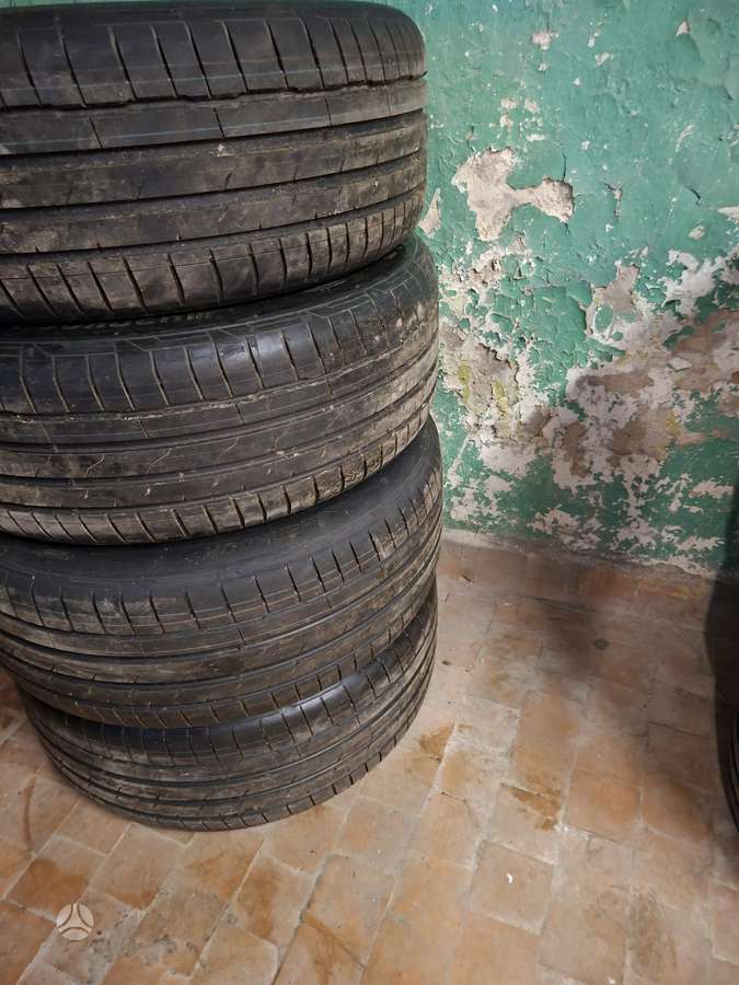 Hankook R20 255/45, летние 235/45 R20