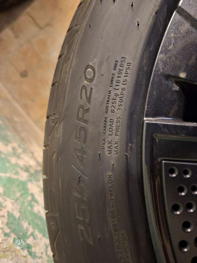 Hankook R20 255/45, летние 235/45 R20