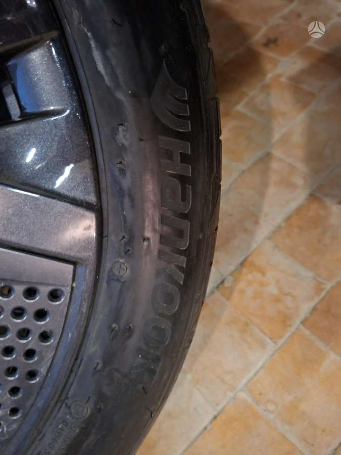 Hankook R20 255/45, летние 235/45 R20