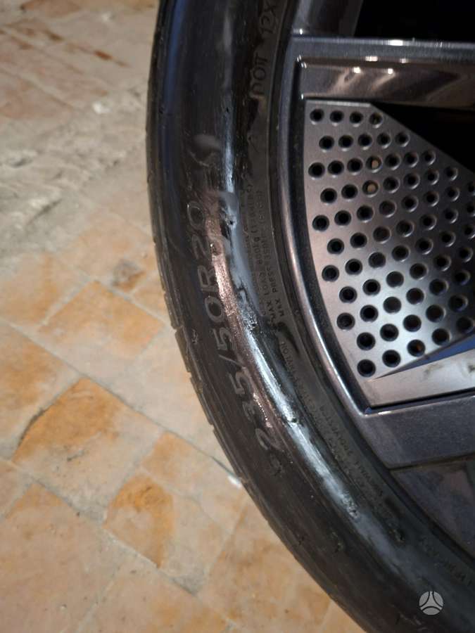 Hankook R20 255/45, летние 235/45 R20