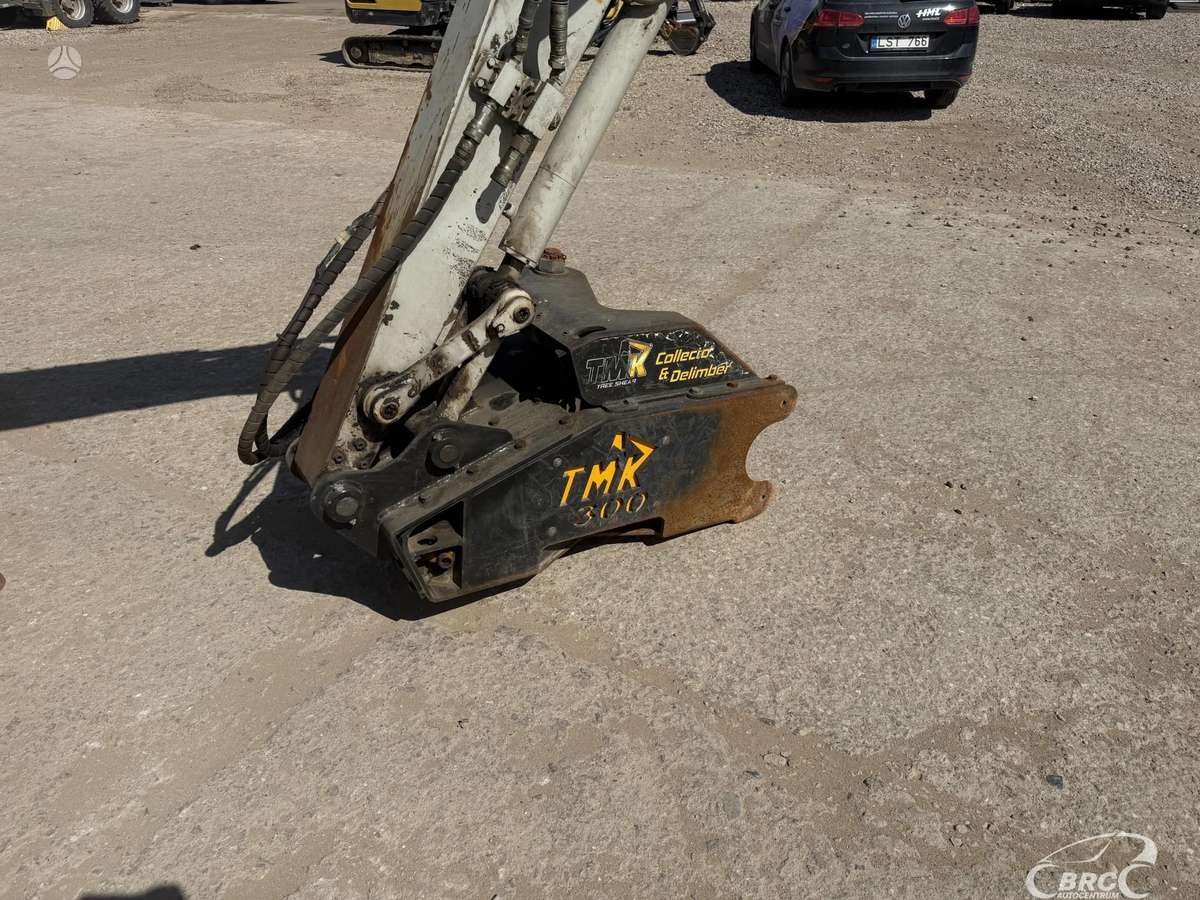 Takeuchi TB260 TMK300, ekskavatoriai