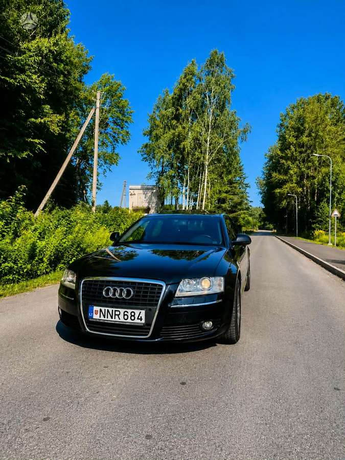 Audi A8, 4.1 l., Седан