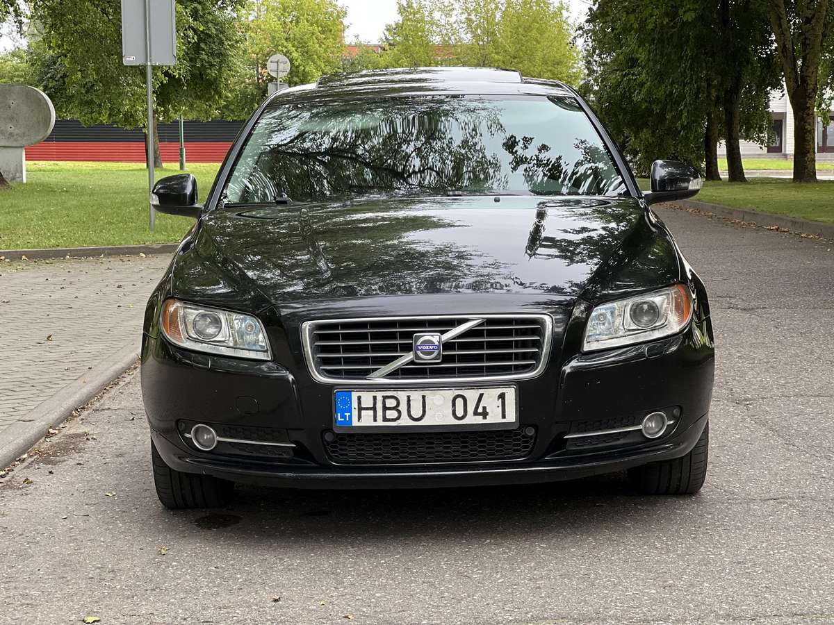 Volvo S80, 2.4 l., Седан