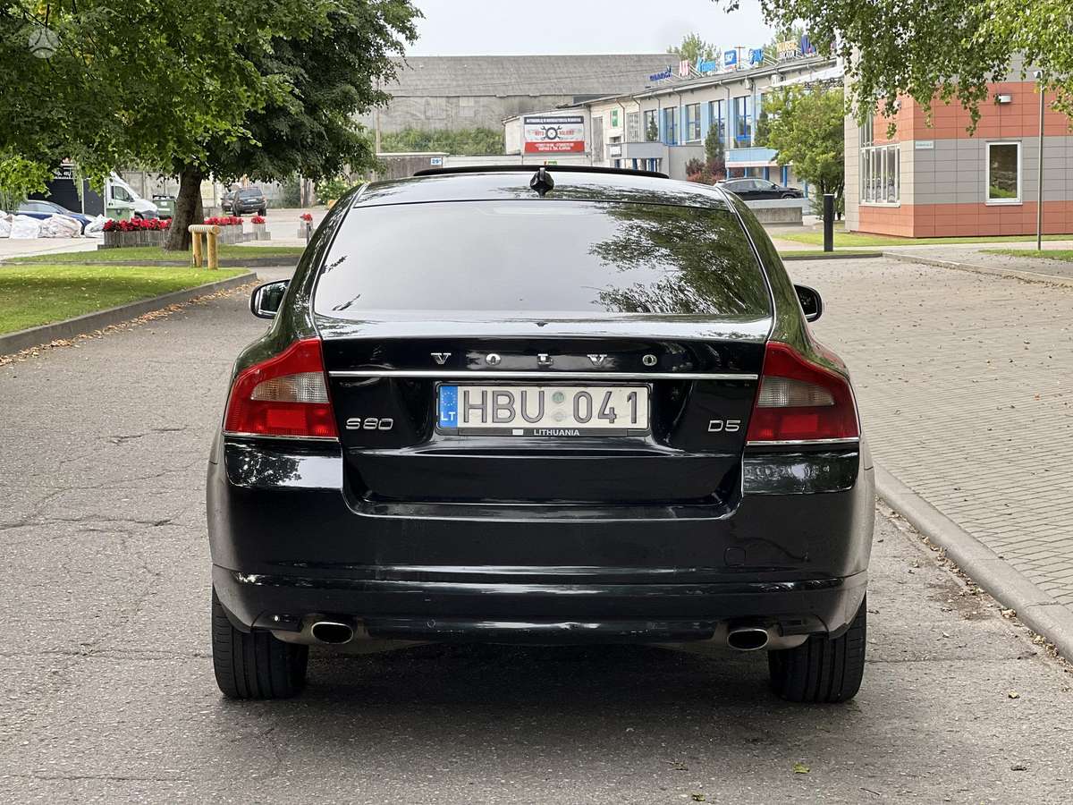 Volvo S80, 2.4 l., Седан