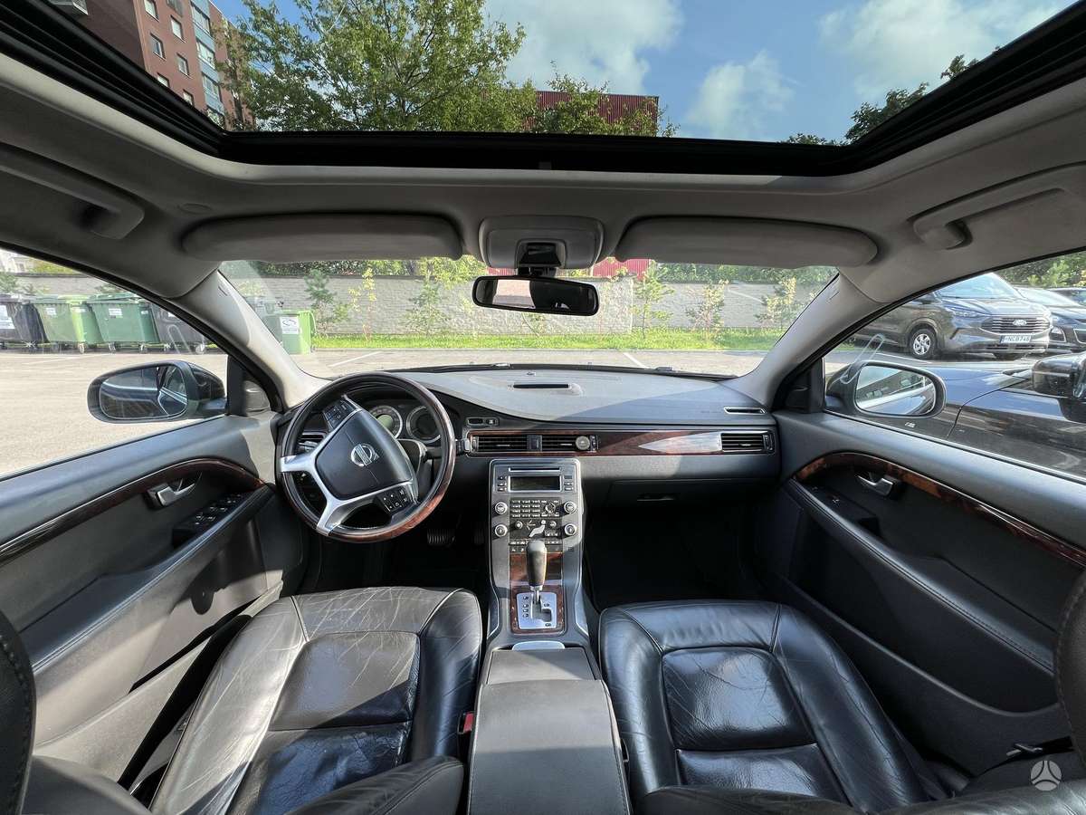 Volvo S80, 2.4 l., Седан
