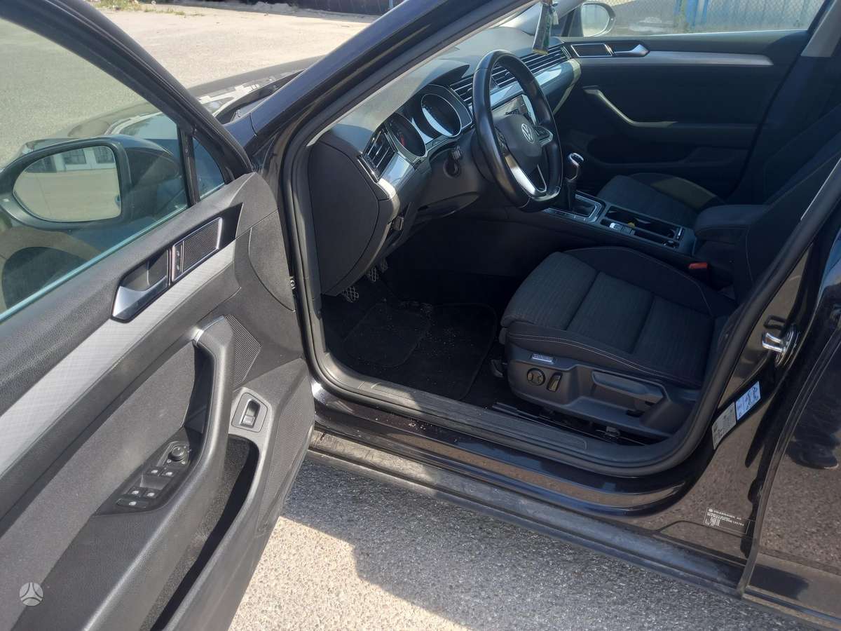 Volkswagen Passat, 2.0 l., Универсал