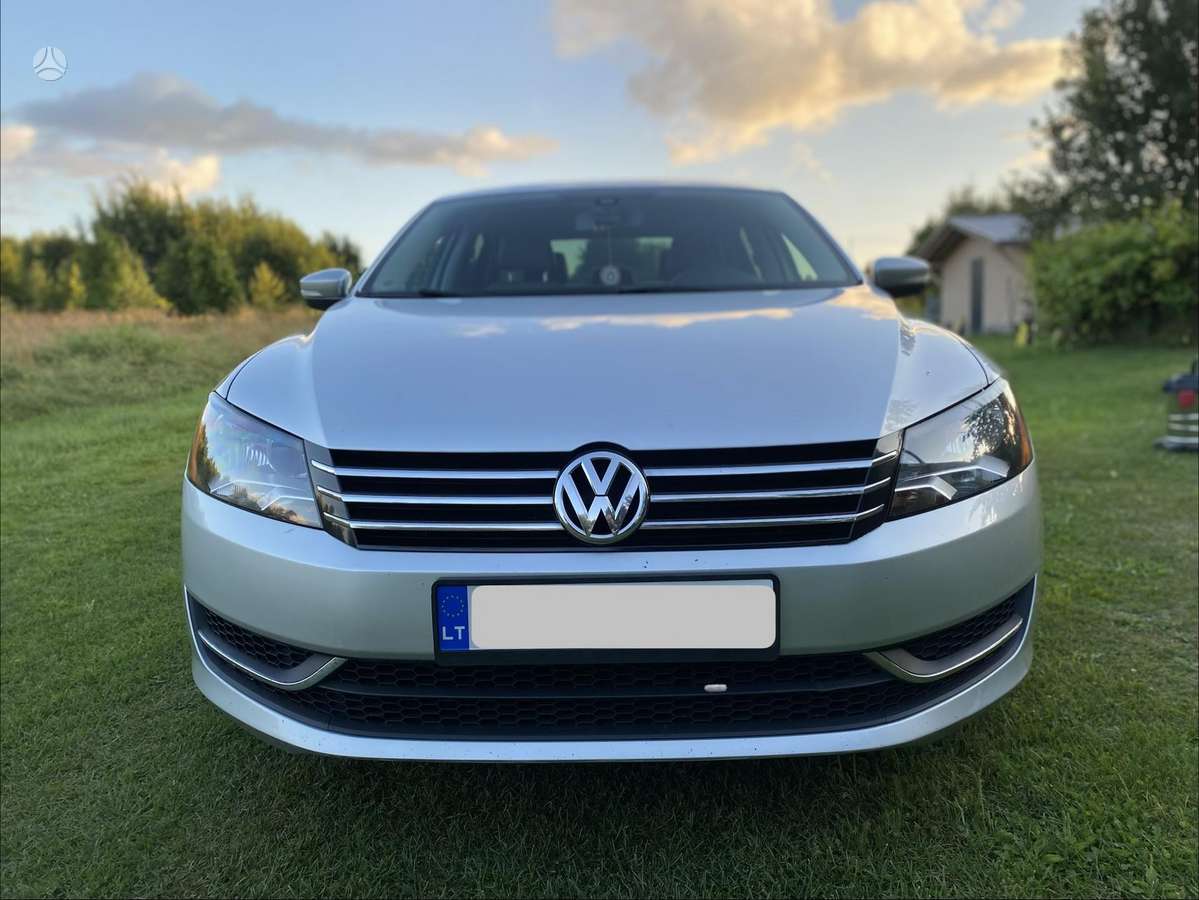 Volkswagen Passat - 2