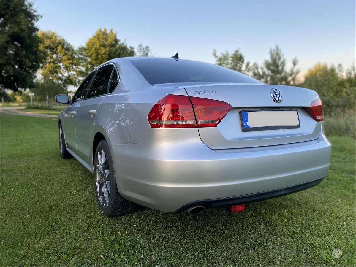 Volkswagen Passat - 5
