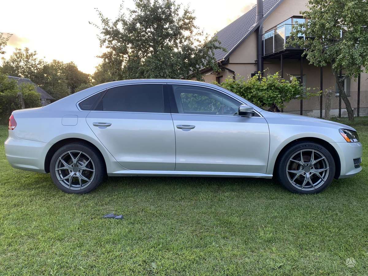 Volkswagen Passat - 9