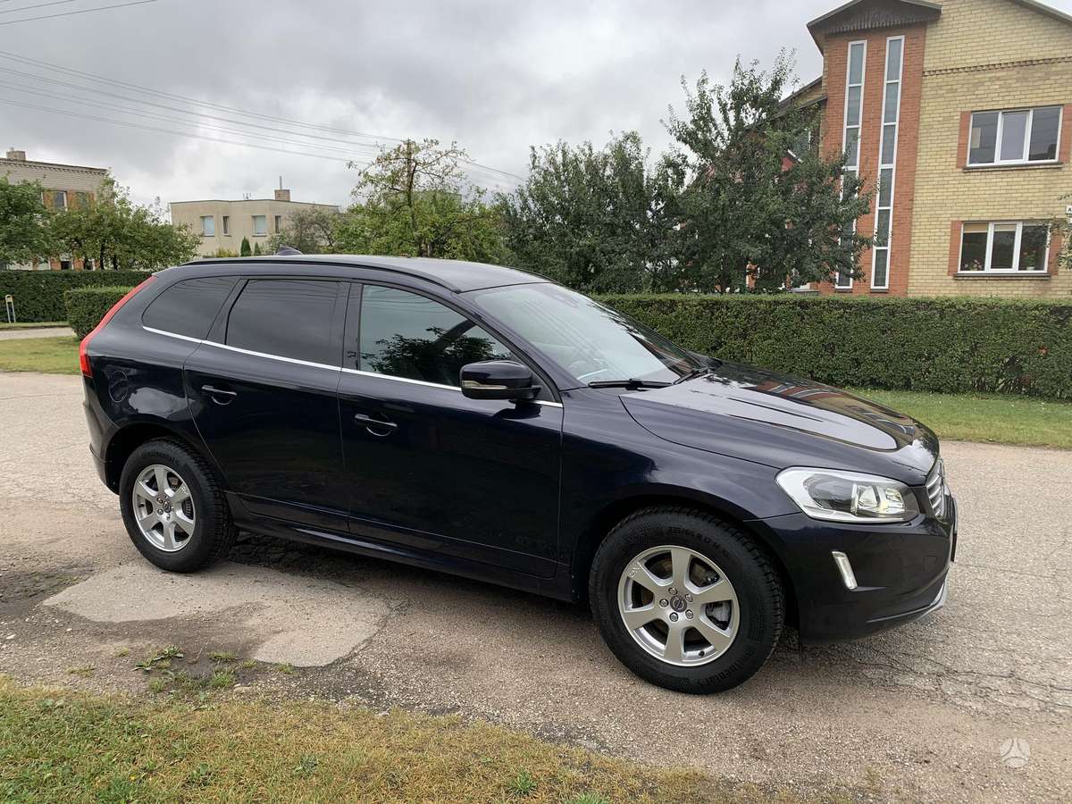 Volvo XC60, 2.0 l., off-road / crossover