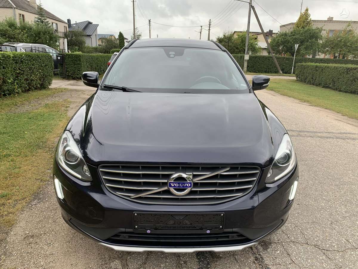 Volvo XC60, 2.0 l., off-road / crossover