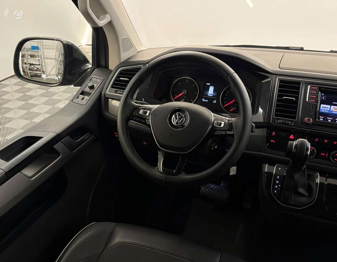 Volkswagen Multivan, 2.0 l., Минивэн