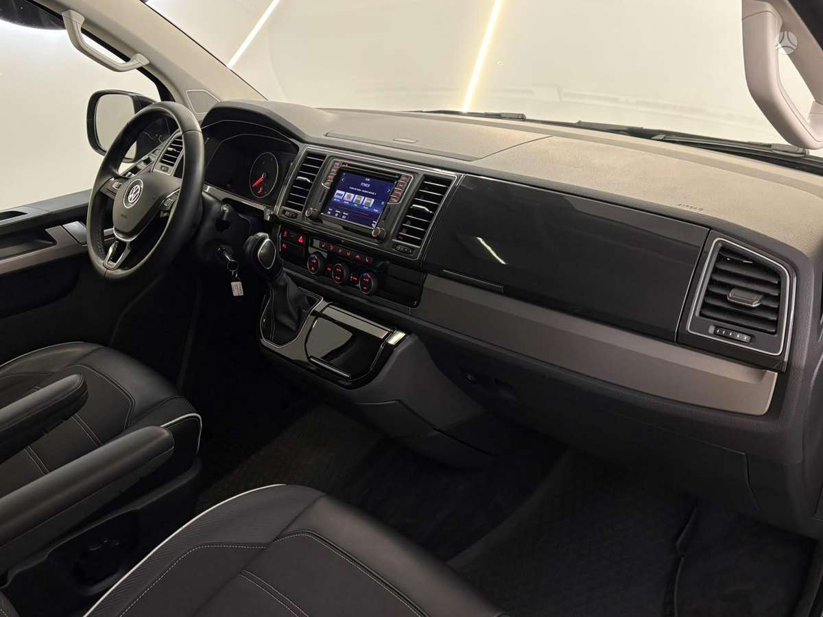 Volkswagen Multivan, 2.0 l., Минивэн