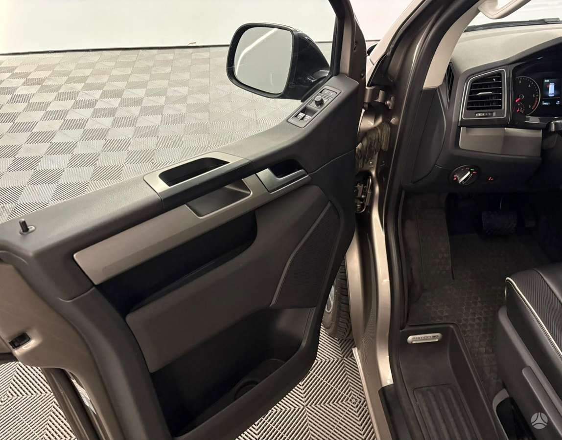 Volkswagen Multivan, 2.0 l., mpv / minivan