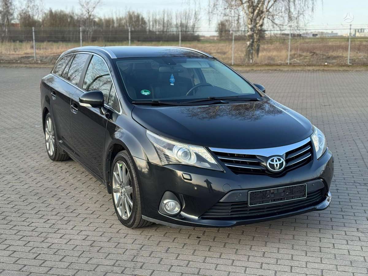 Toyota Avensis, 2.2 l., Универсал