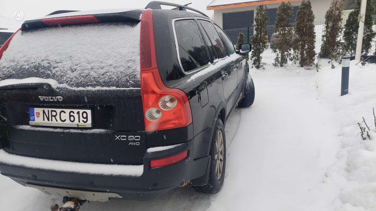 Volvo XC90 - 1