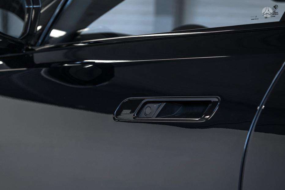 BMW i7, saloon / sedan